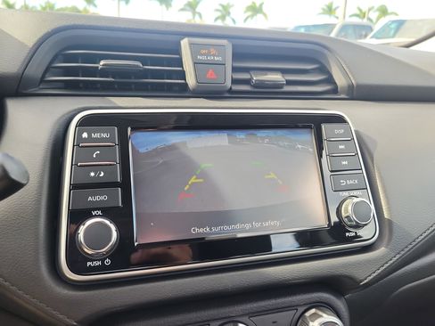 Used 2023 Nissan Versa S w/ Trunk Package image 9