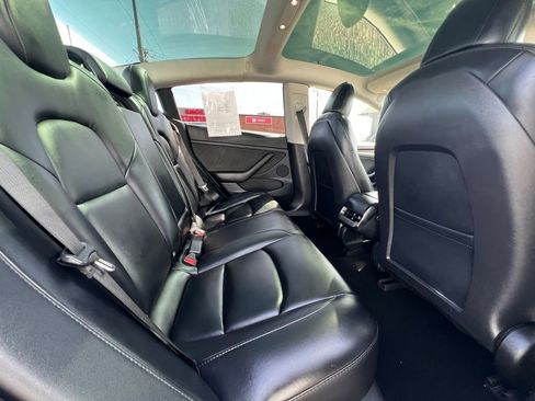 Used 2021 Tesla Model 3 Standard Range Plus image 21