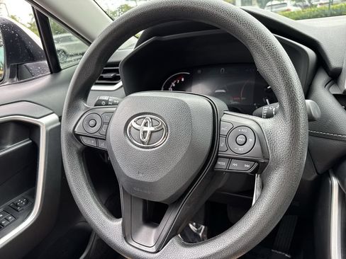 Used 2024 Toyota RAV4 XLE FWD image 54