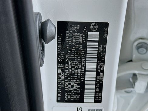 Used 2024 Toyota Camry LE image 12