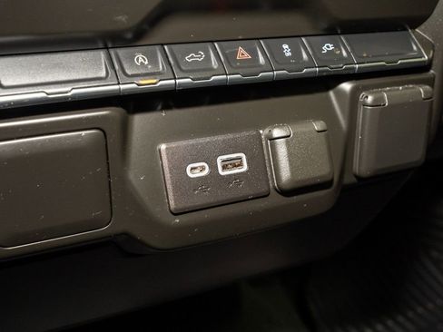 Used 2021 Chevrolet Silverado 1500 Custom image 14