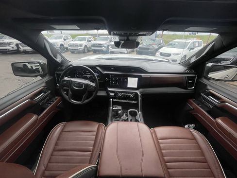 Used 2023 GMC Sierra 1500 Denali Ultimate image 24