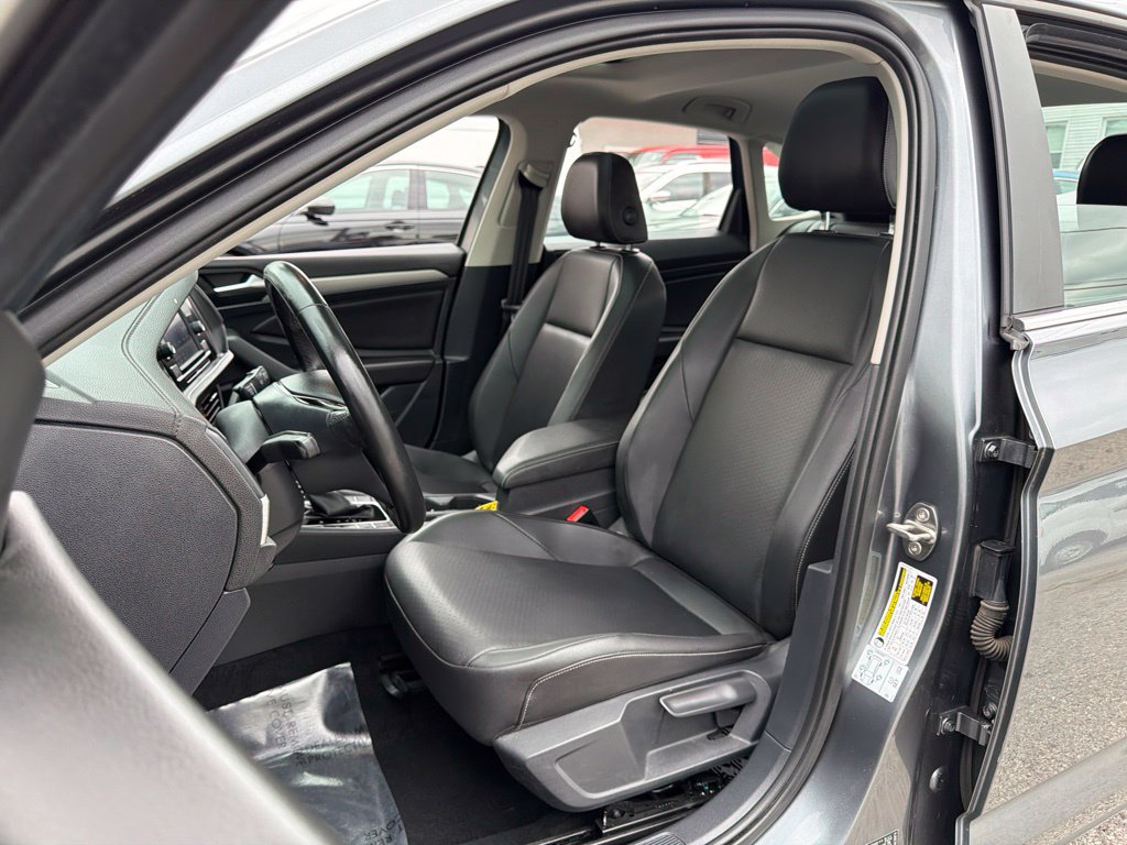 Used 2019 Volkswagen Jetta SE FWD image 23