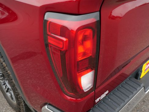 Used 2021 GMC Sierra 1500 SLE w/ Preferred Package AWD/4WD image 19