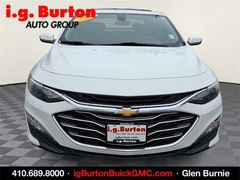 Used 2022 Chevrolet Malibu LT image 2