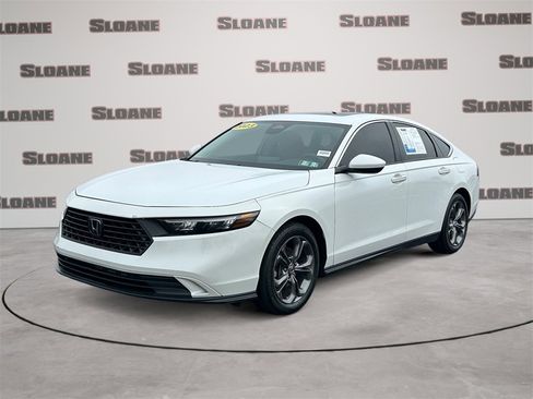 Used 2023 Honda Accord EX image 1