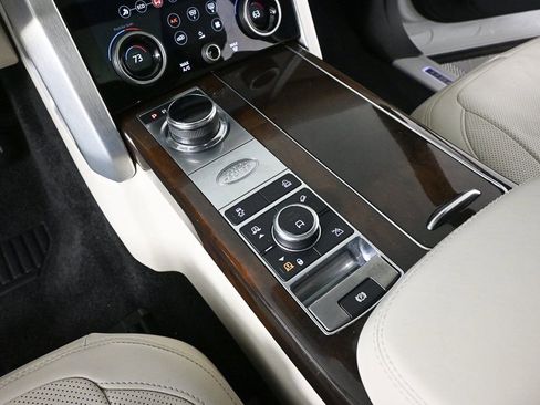 Used 2020 Land Rover Range Rover Long Wheelbase HSE image 15