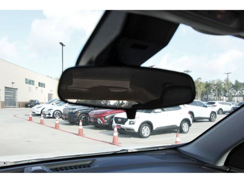 Used 2022 Chevrolet Equinox LT FWD image 25