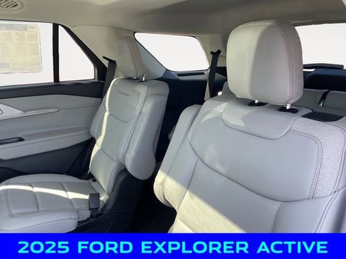 New 2025 Ford Explorer Active w/ Active Comfort Package image 13