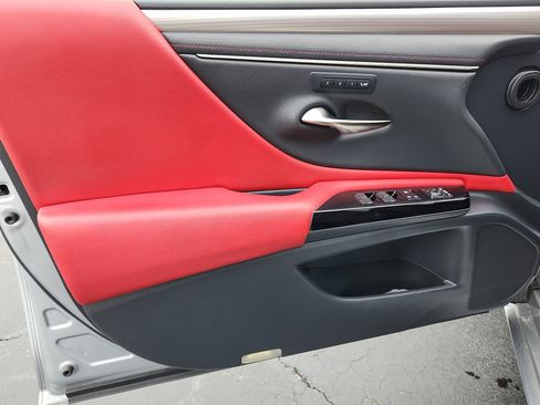 Used 2022 Lexus ES 350 F Sport image 10