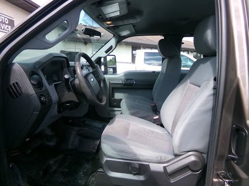 Used 2015 Ford F250 XL w/ XL Appearance Package RWD image 11