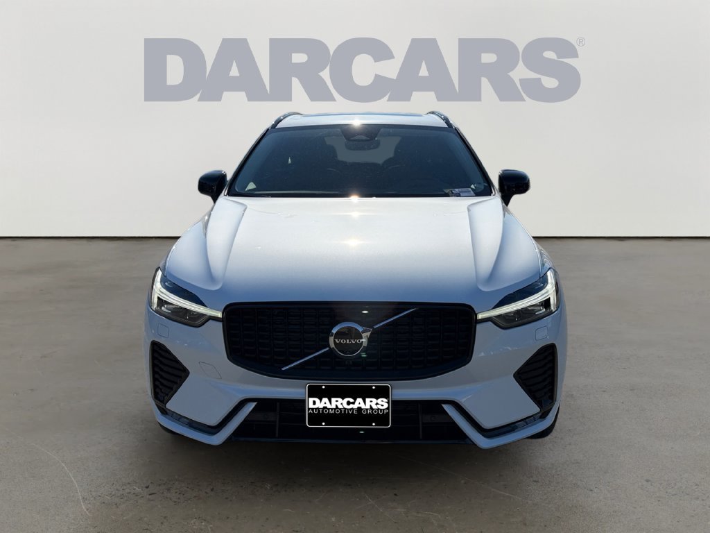 Certified 2024 Volvo XC60 B5 Plus w/ Climate Package AWD/4WD image 2