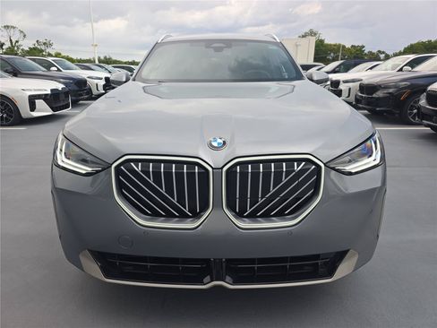 Used 2026 BMW X3 xDrive30i w/ Convenience Package AWD/4WD image 2