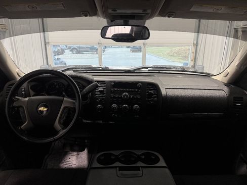 Used 2011 Chevrolet Silverado 2500 LT AWD/4WD image 22