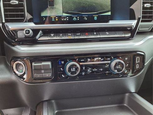 New 2026 Chevrolet Silverado 3500 High Country w/ High Country Premium Package AWD/4WD image 17