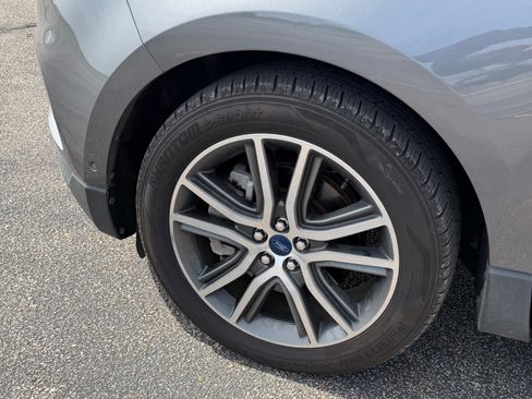 Certified 2021 Ford Edge Titanium w/ Equipment Group 301A image 15