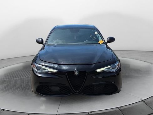 Used 2017 Alfa Romeo Giulia AWD w/ Sport Appearance Package image 8