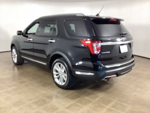 Used 2018 Ford Explorer Limited w/ Equipment Group 301A AWD/4WD image 7