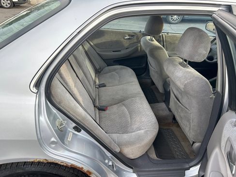 Used 2001 Honda Accord LX image 11
