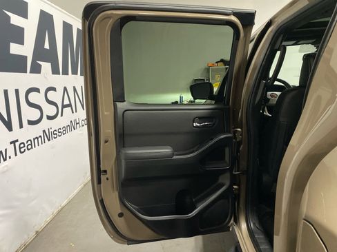 Used 2022 Nissan Frontier PRO-4X w/ Pro-4X Premium Package image 23