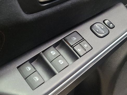 Used 2015 Toyota Camry XSE image 27