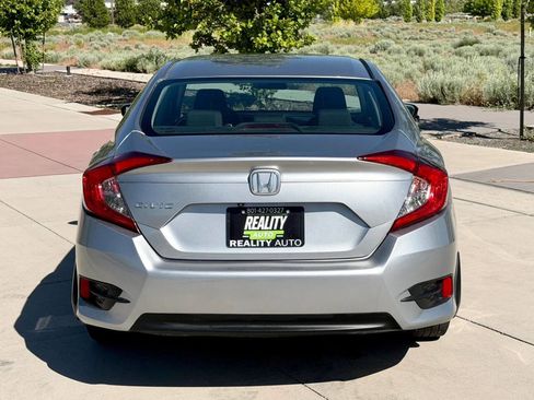 Used 2016 Honda Civic EX image 4