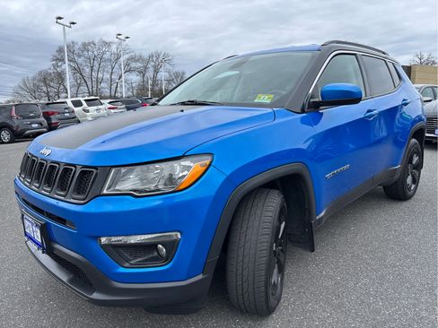 Used 2019 Jeep Compass Latitude w/ Popular Equipment Group image 5