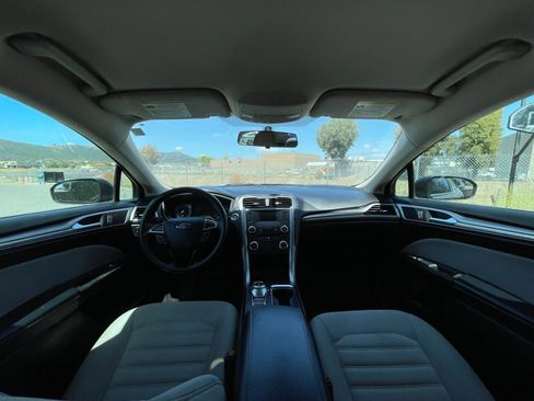 Used 2017 Ford Fusion S FWD image 17