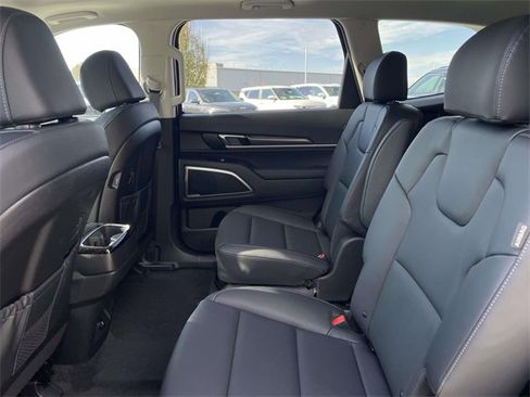 New 2025 Kia Telluride S image 27