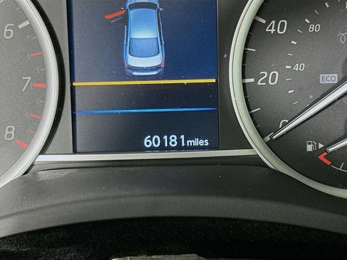 Used 2019 Nissan Sentra SV FWD image 17