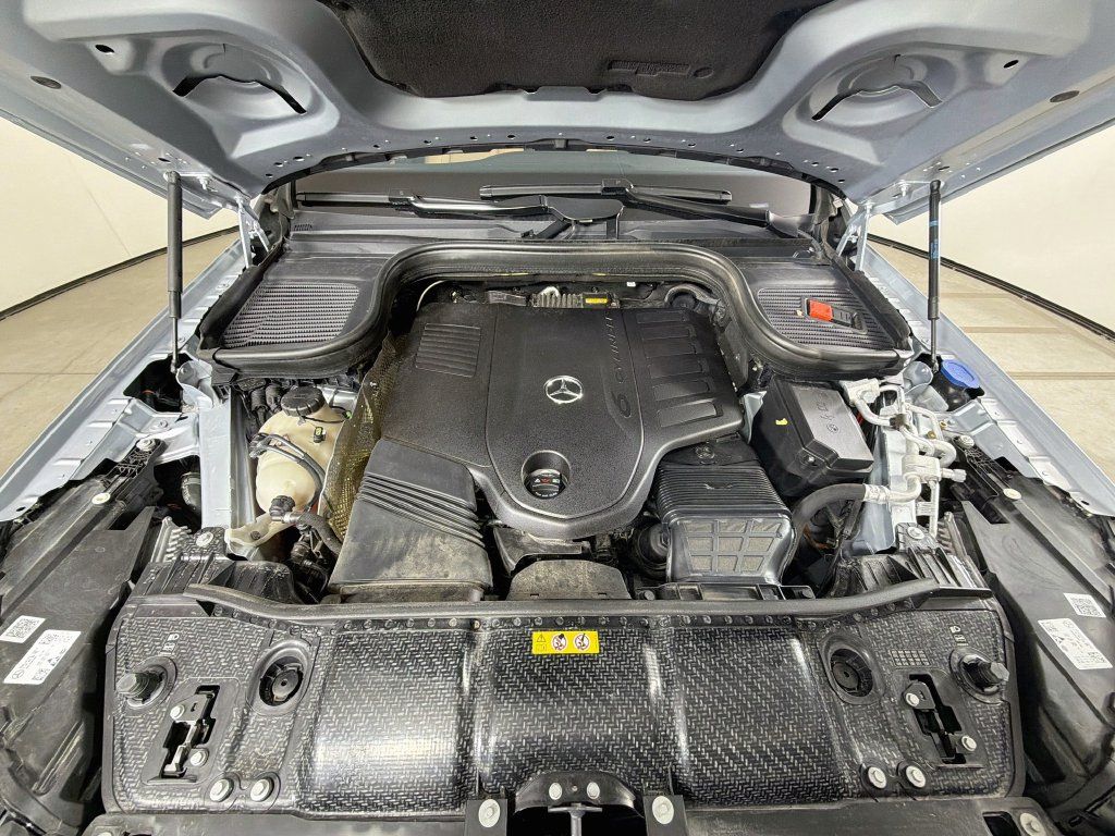 Used 2024 Mercedes-Benz GLS 450 4MATIC image 29