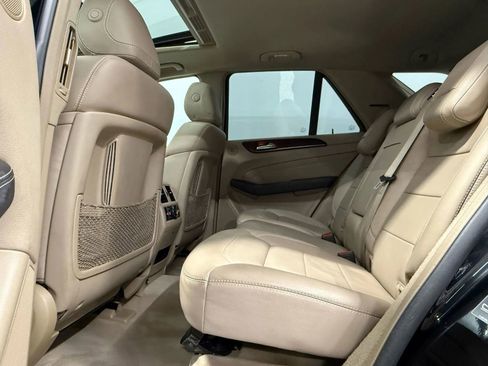 Used 2014 Mercedes-Benz ML 350 4MATIC w/ Premium 1 Package image 28