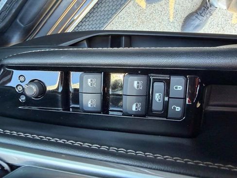 New 2024 Jeep Wagoneer 2WD w/ Premium Group I image 20