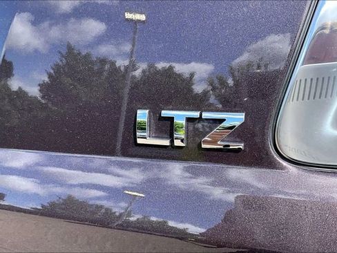 Used 2015 Chevrolet Tahoe LTZ AWD/4WD image 8