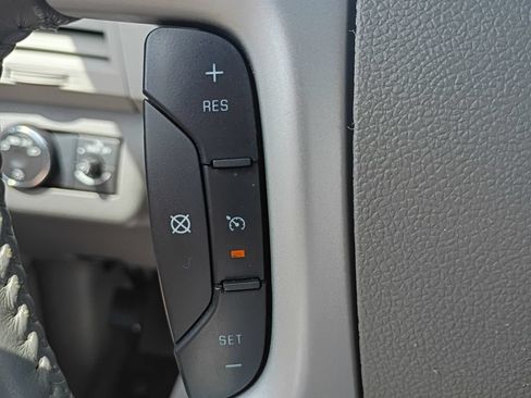 Used 2012 Chevrolet Traverse LT FWD image 14
