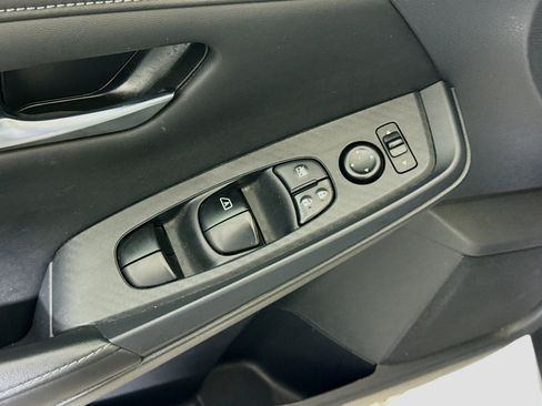 Used 2023 Nissan Sentra SV image 24