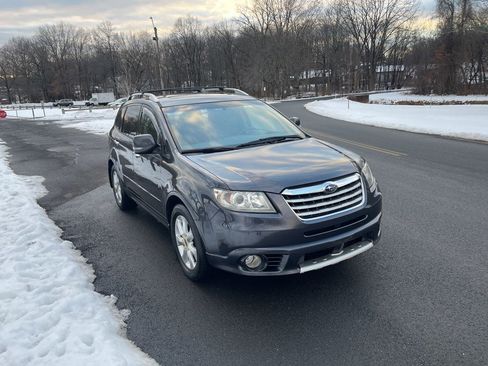 Used 2011 Subaru Tribeca Touring image 1