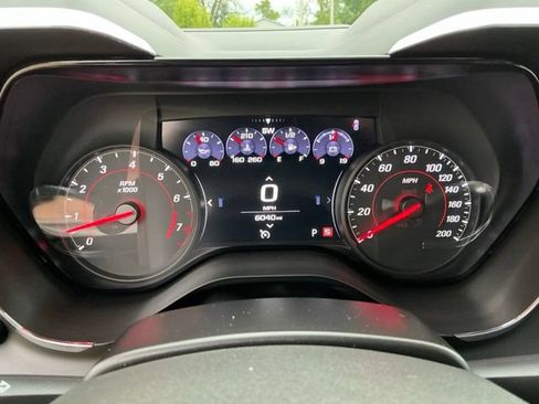 Used 2019 Chevrolet Camaro SS RWD image 21