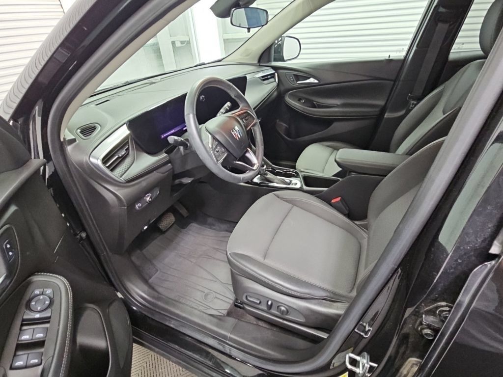 Certified 2024 Buick Encore GX Preferred w/ Comfort Package AWD/4WD image 11