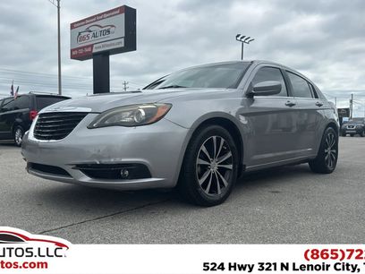Used 2013 Chrysler 200 Touring w/ S Exterior Appearance Pkg