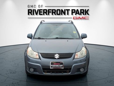 Used 2009 Suzuki SX4 AWD Hatchback w/ Touring Pkg image 8