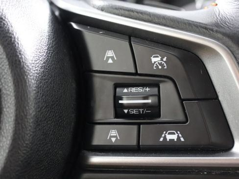 Used 2019 Subaru Crosstrek 2.0i Limited w/ Moonroof Package AWD/4WD image 12