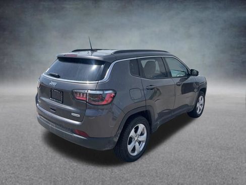 Used 2021 Jeep Compass Latitude w/ Convenience Group AWD/4WD image 5
