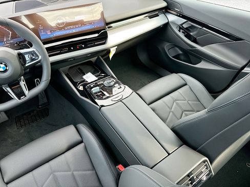 New 2026 BMW 530i w/ M Sport Package RWD image 18