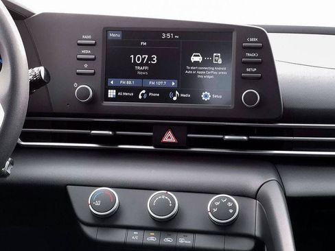 New 2026 Hyundai Elantra SE FWD image 19