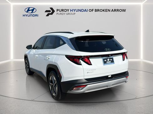 Used 2025 Hyundai Tucson SEL FWD image 5