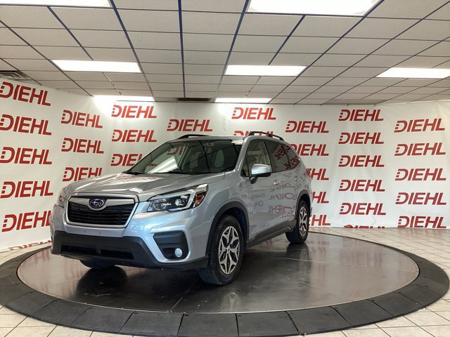 Used 2021 Subaru Forester Premium AWD/4WD image 3