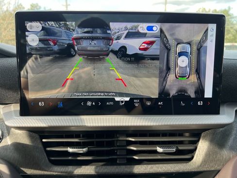 New 2026 Ford Explorer Platinum image 17