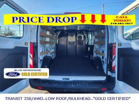 Used 2023 Ford Transit 250 Low Roof AWD w/ Exterior Upgrade Package image 22