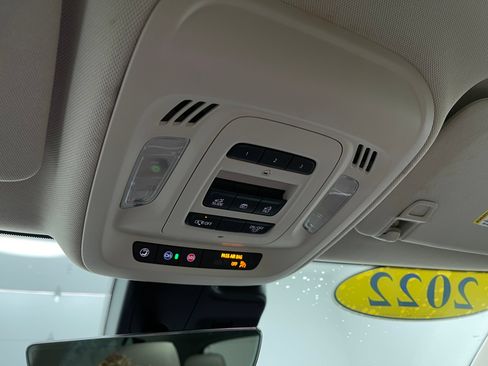 Used 2022 Buick Envision Avenir w/ Technology Package II FWD image 27